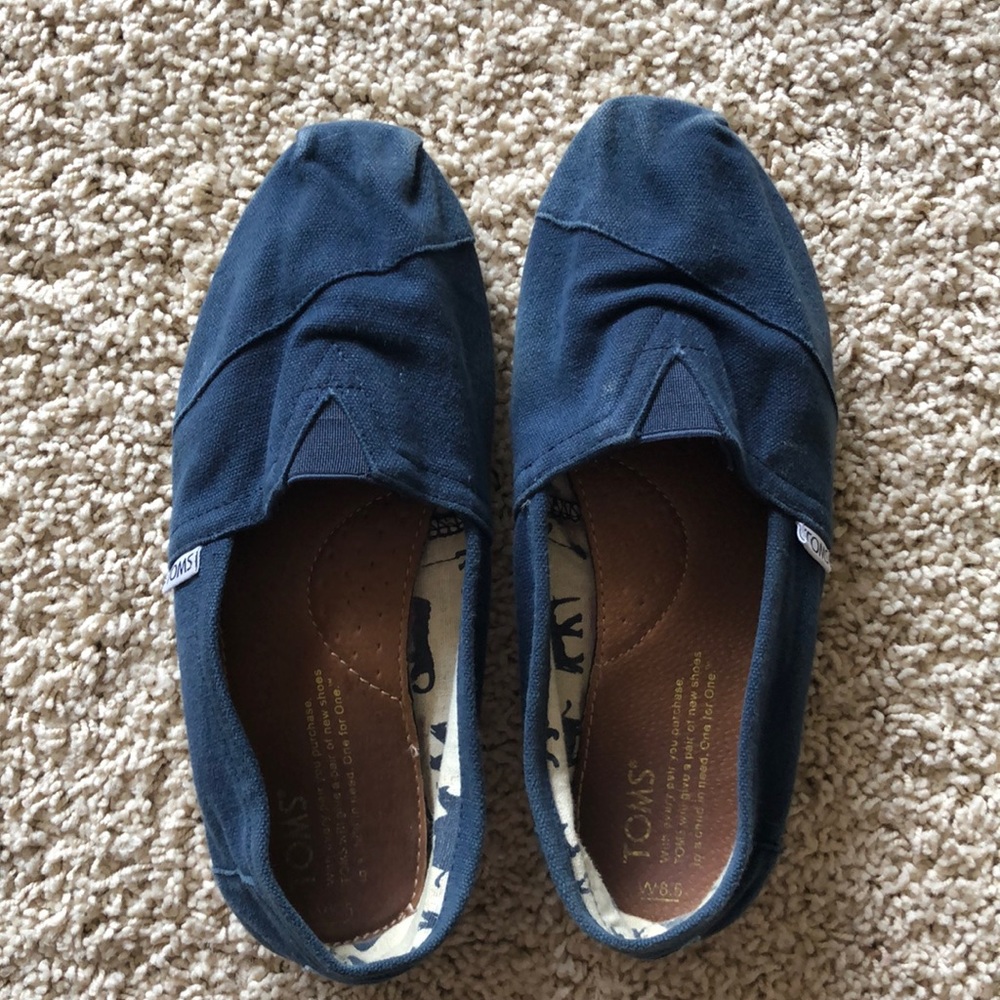 Blue Tom’s Slip-On Shoe; Size 8.5
